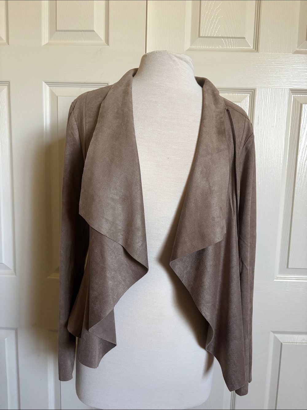 Draped Open-Front Women's Suede Jacket in Taupe